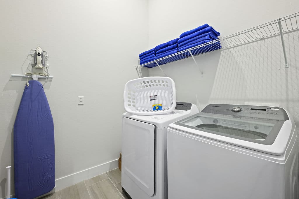 The Stunning Bear's Den Estate - Image 46