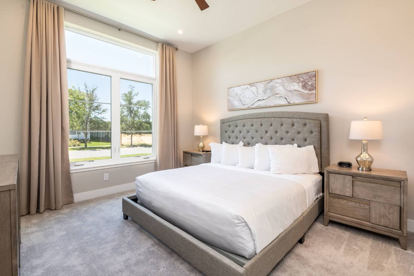 The Bright Bear's Den Oasis - Image 12