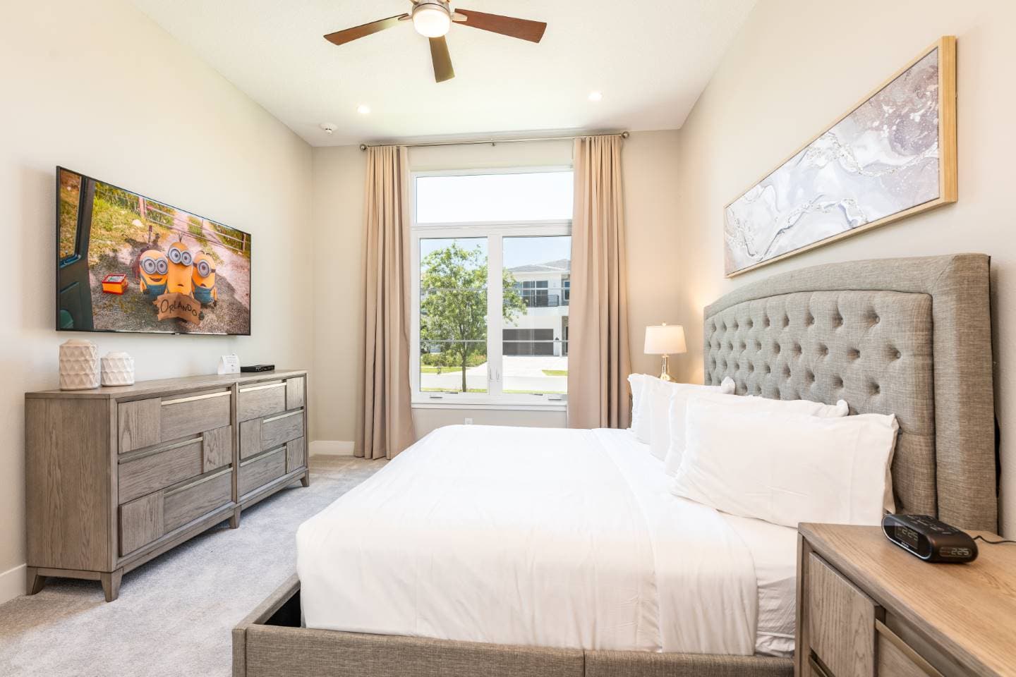 The Bright Bear's Den Oasis - Image 13