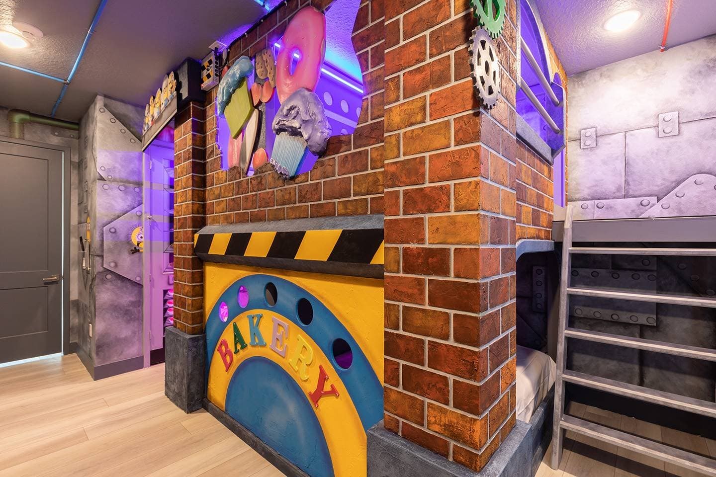 Magnificent Bear's Den - Image 3