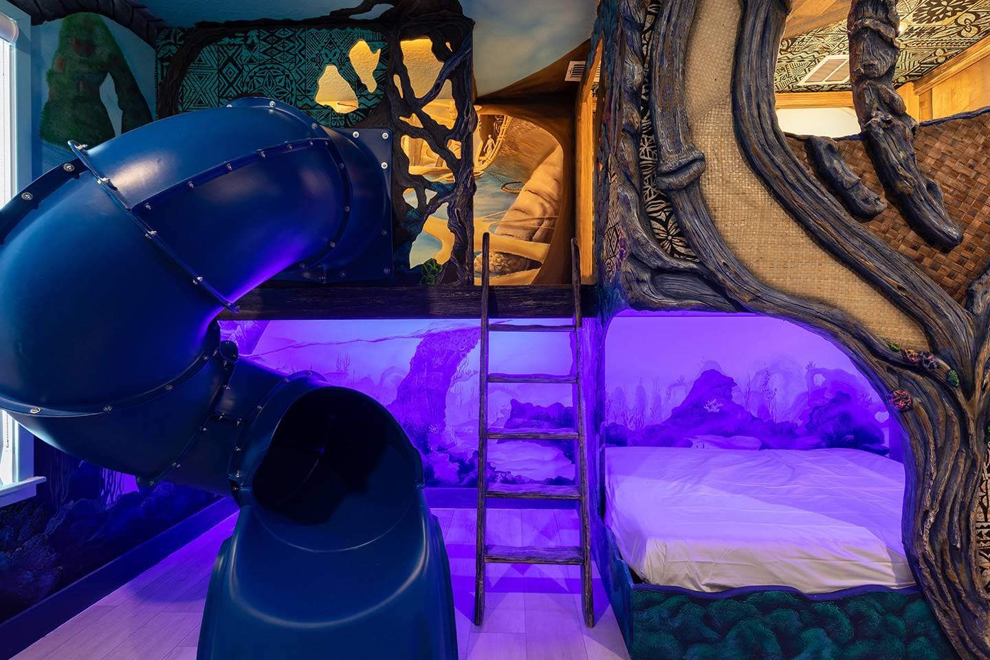 Magnificent Bear's Den - Image 18