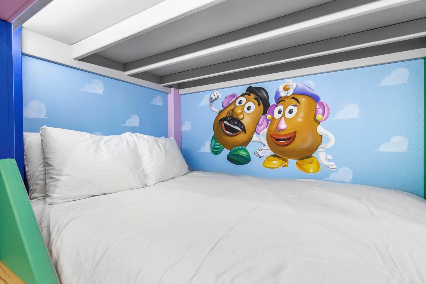 The Modern Bear's Den Estate - Image 33