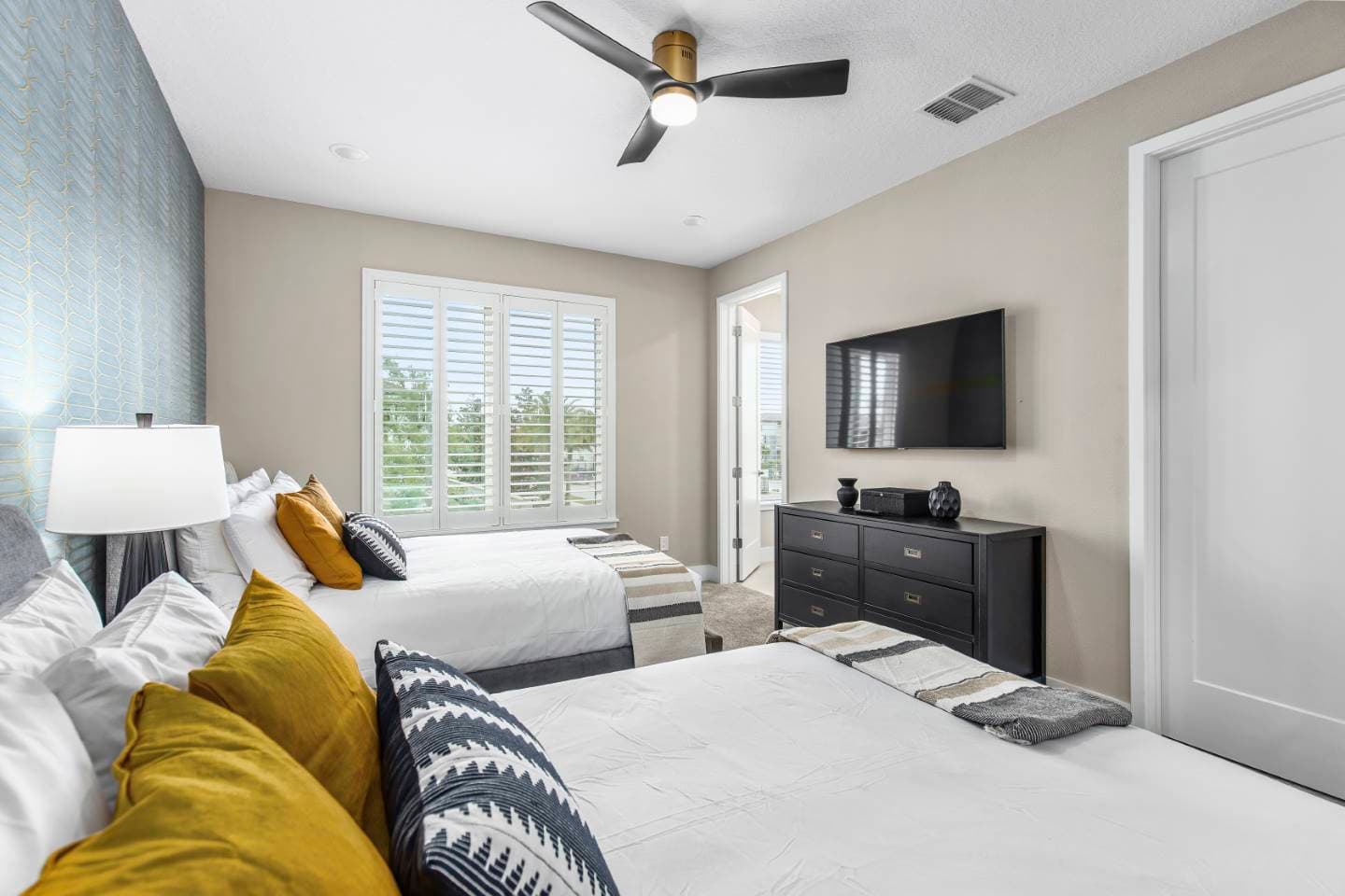 The Modern Bear's Den Estate - Image 36