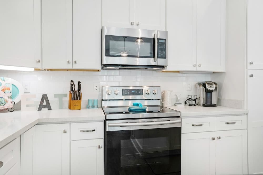 Beach Life - Image 18