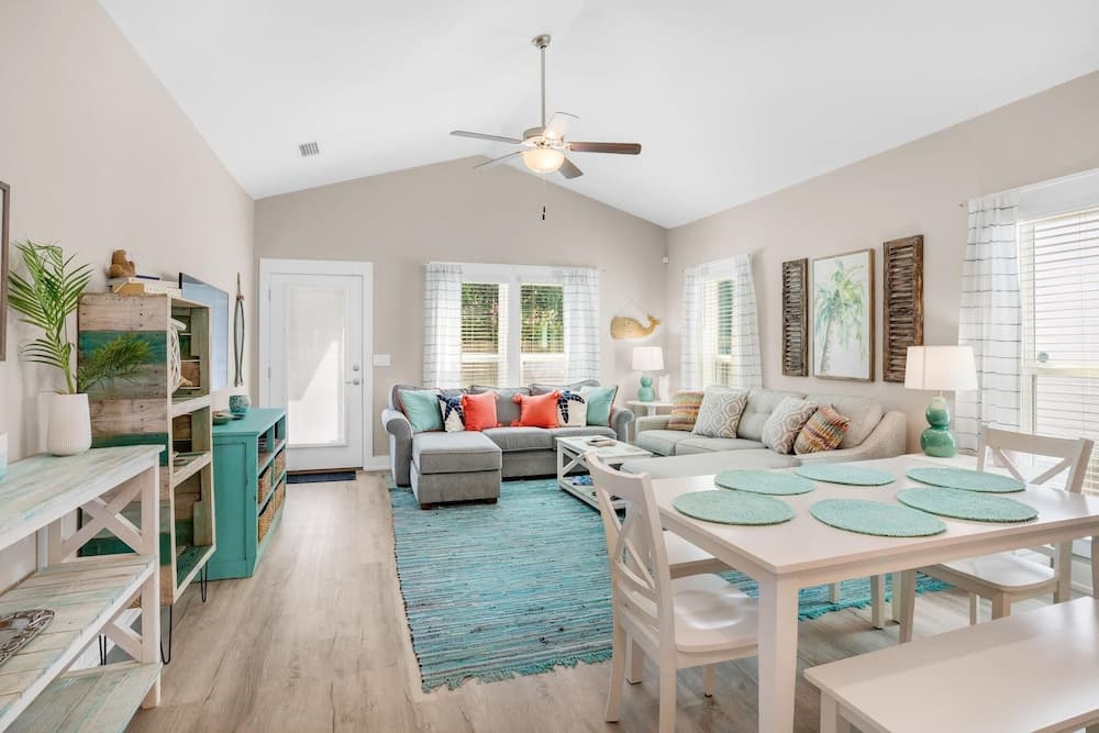 Beach Life - Image 26