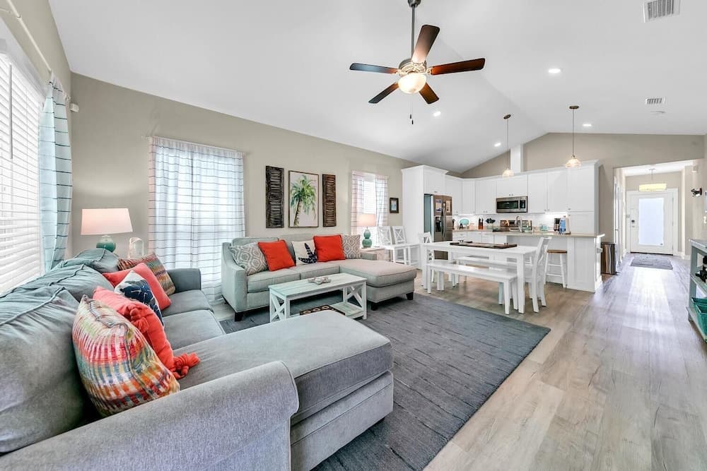 Beach Life - Image 4