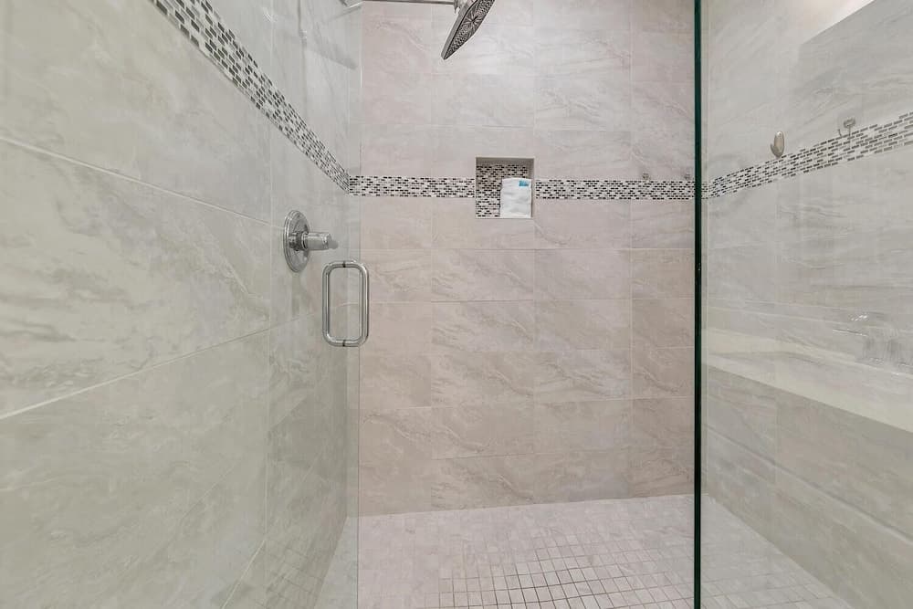 Beach Life - Image 35