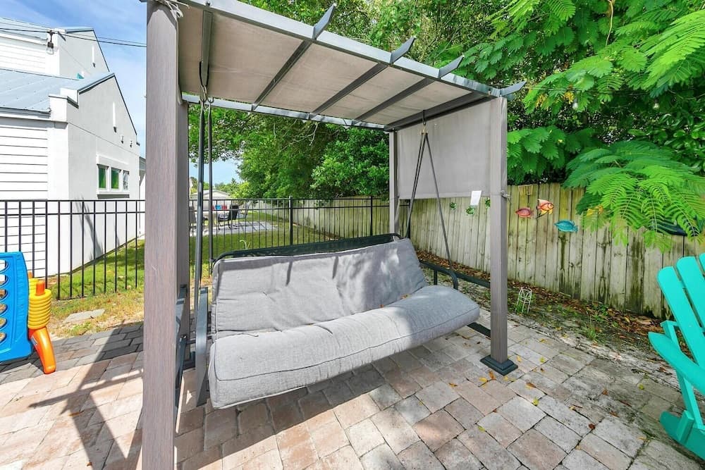 Beach Life - Image 44