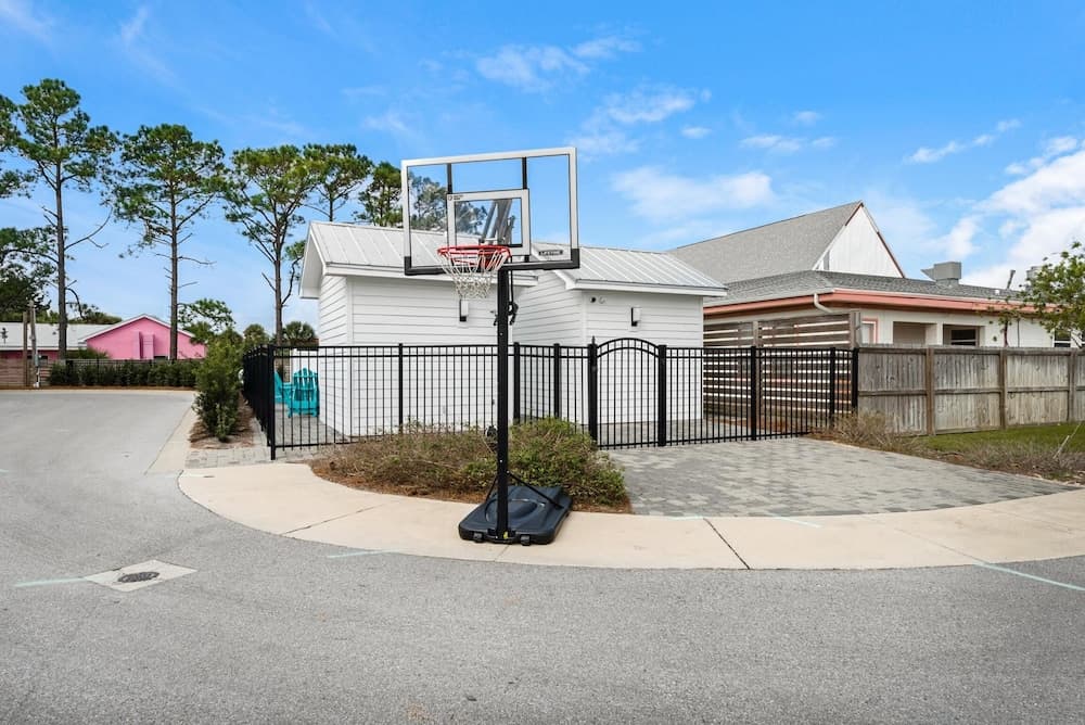 Beach Life - Image 62