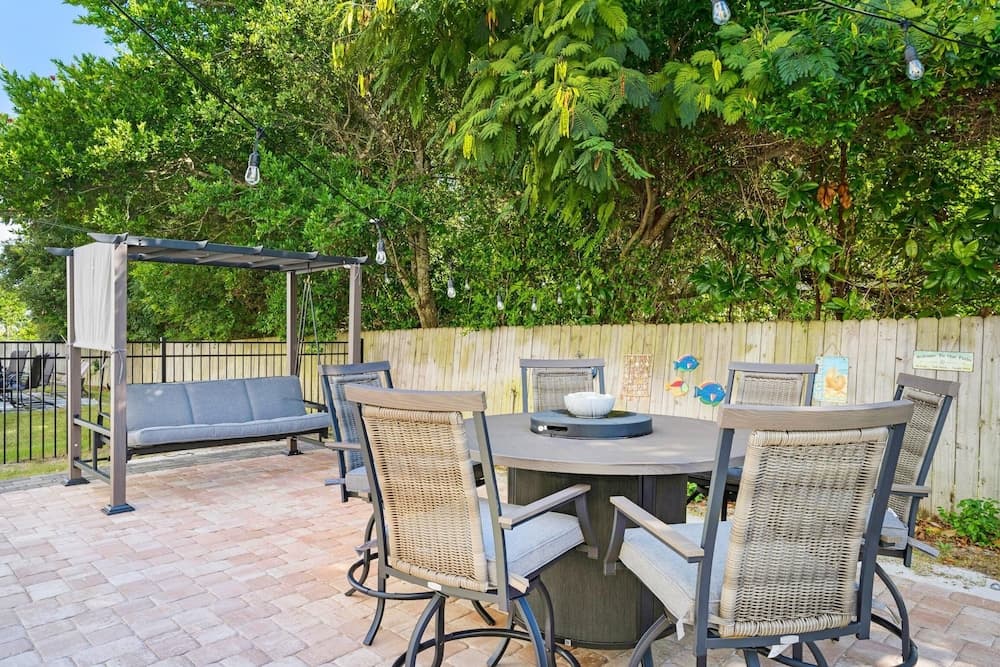 Beach Life - Image 46