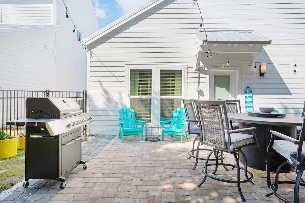 Beach Life - Image 47