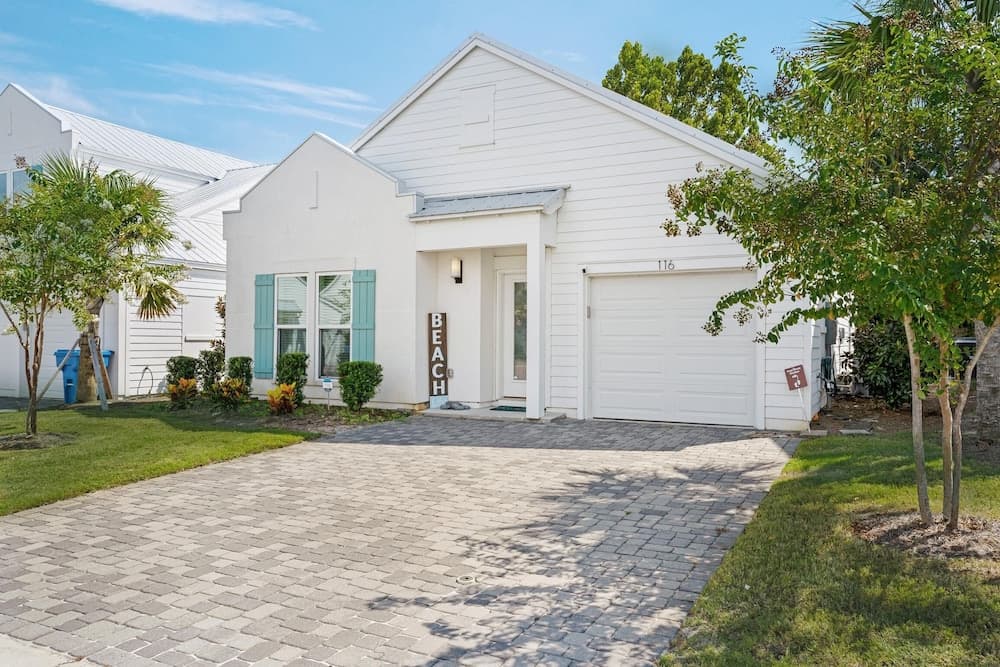 Beach Life - Image 56