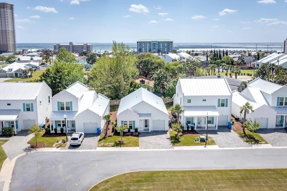 Beach Life - Image 58