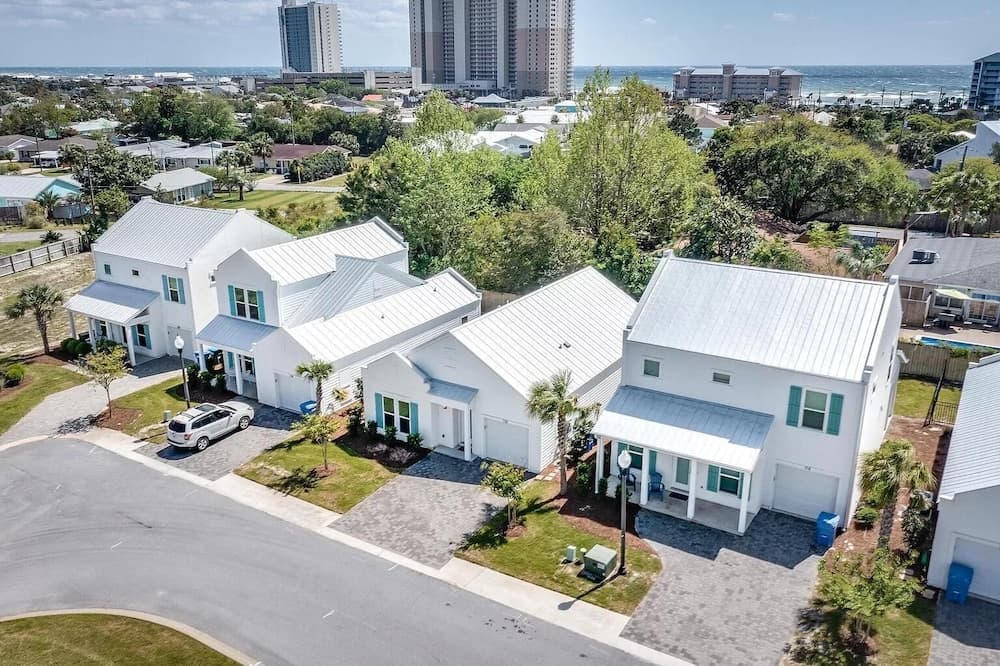 Beach Life - Image 61