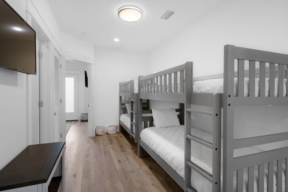 Bella Blue - Image 16