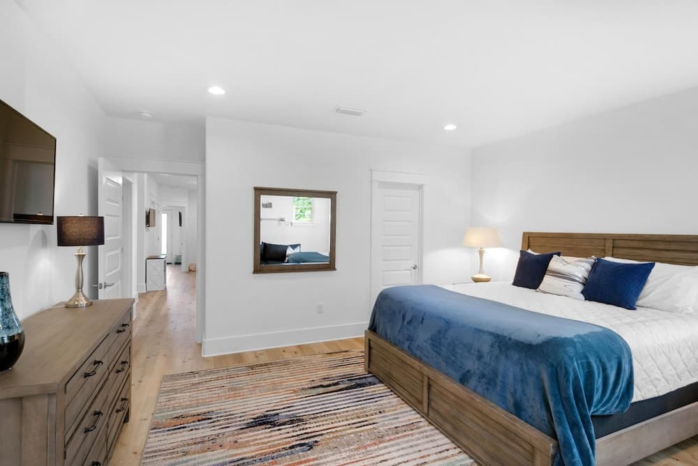 Bella Blue - Image 23