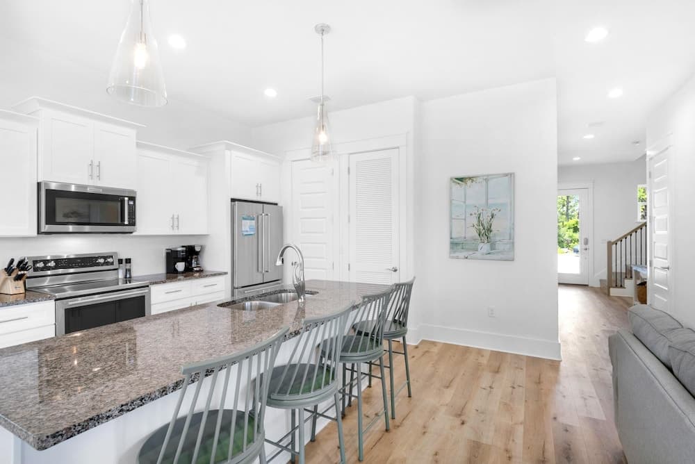 Bella Blue - Image 9