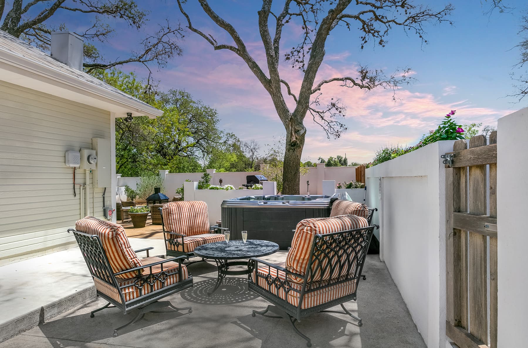 Beloved Haus - Image 17