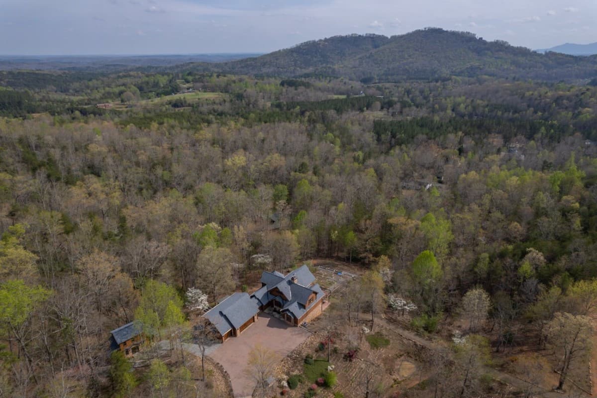 Chateau Laurel - Image 3