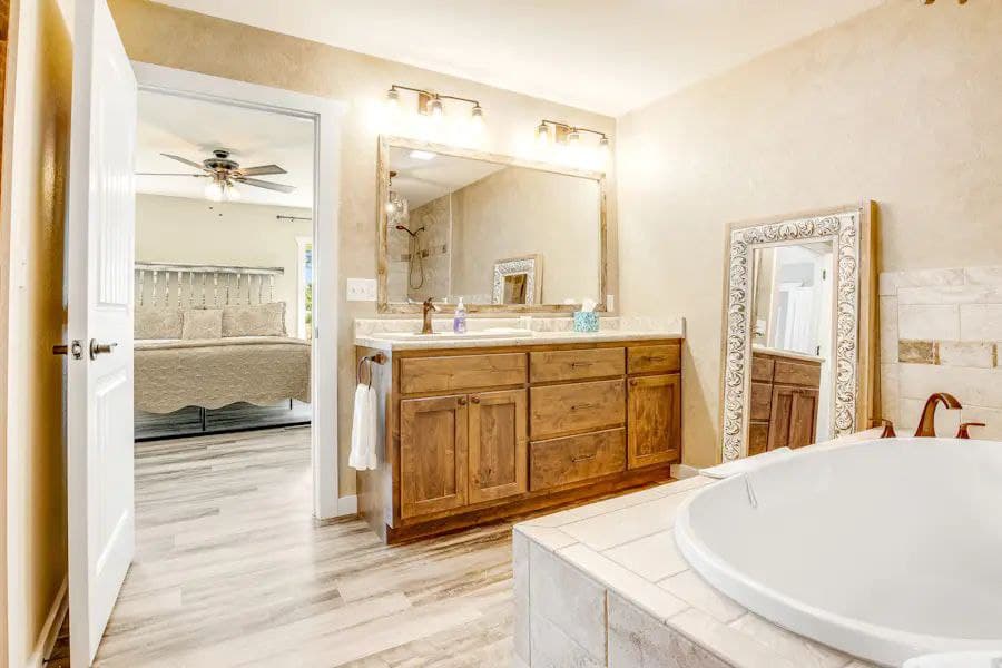 The Escape at Hilltop - Image 11