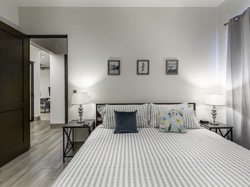 Pacific Retreat - Image 12