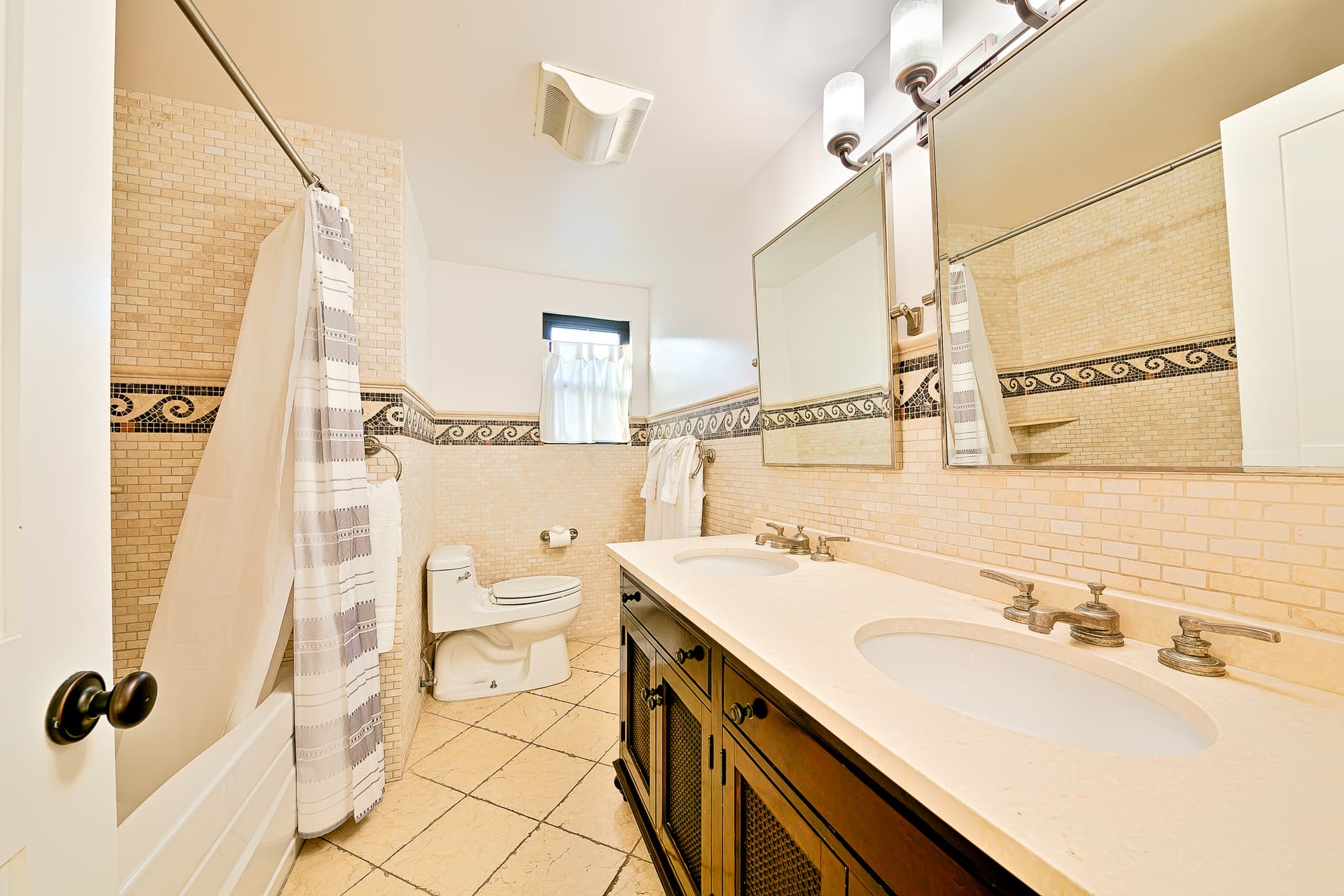 Big Beautiful Capo Beach House - Image 29