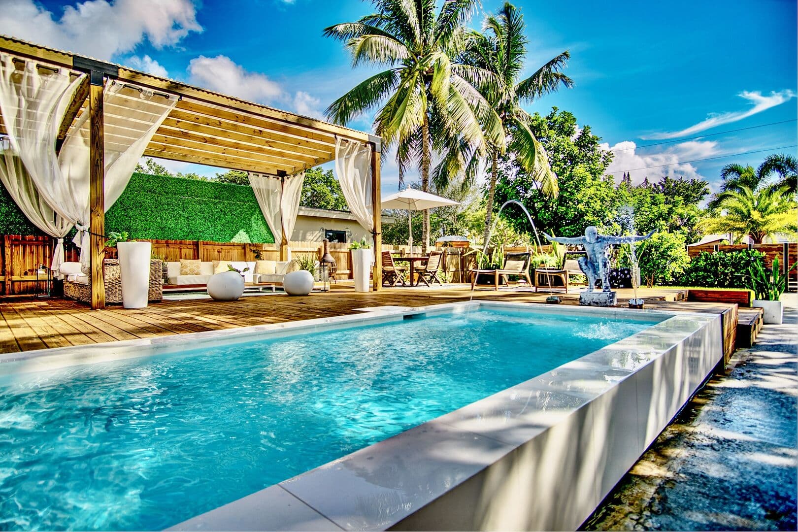 Tree House - Image 38