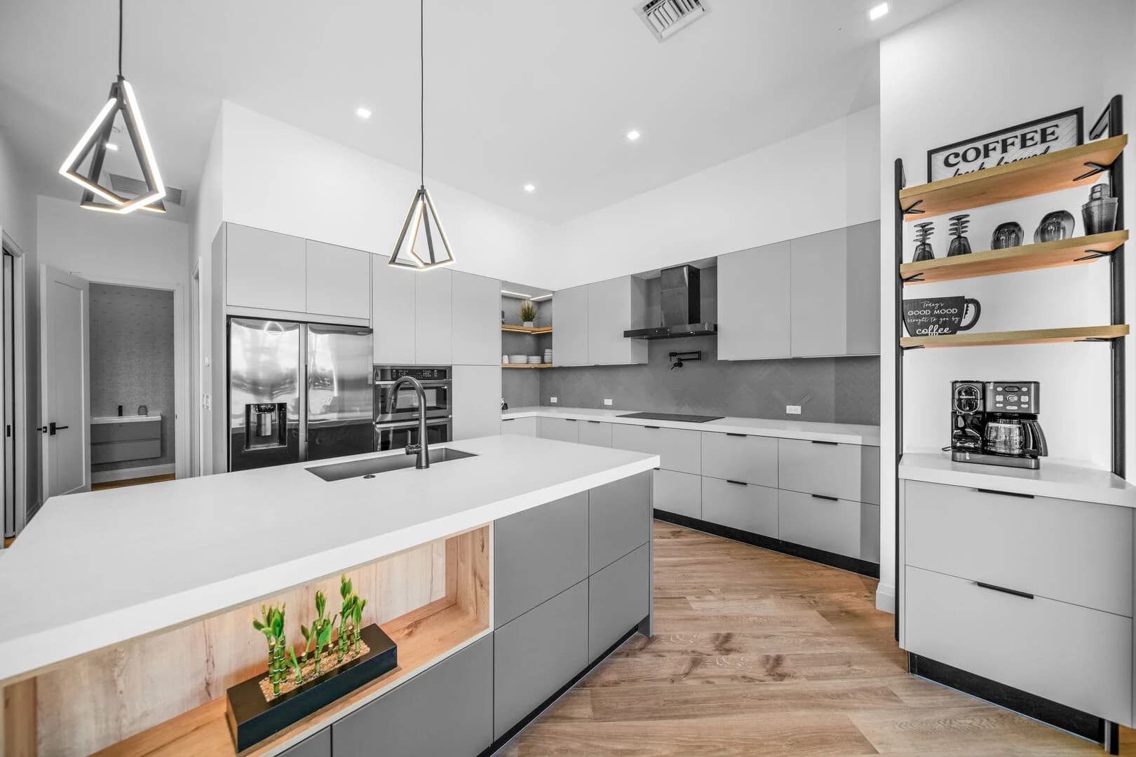 Waters Edge #906 - Image 5