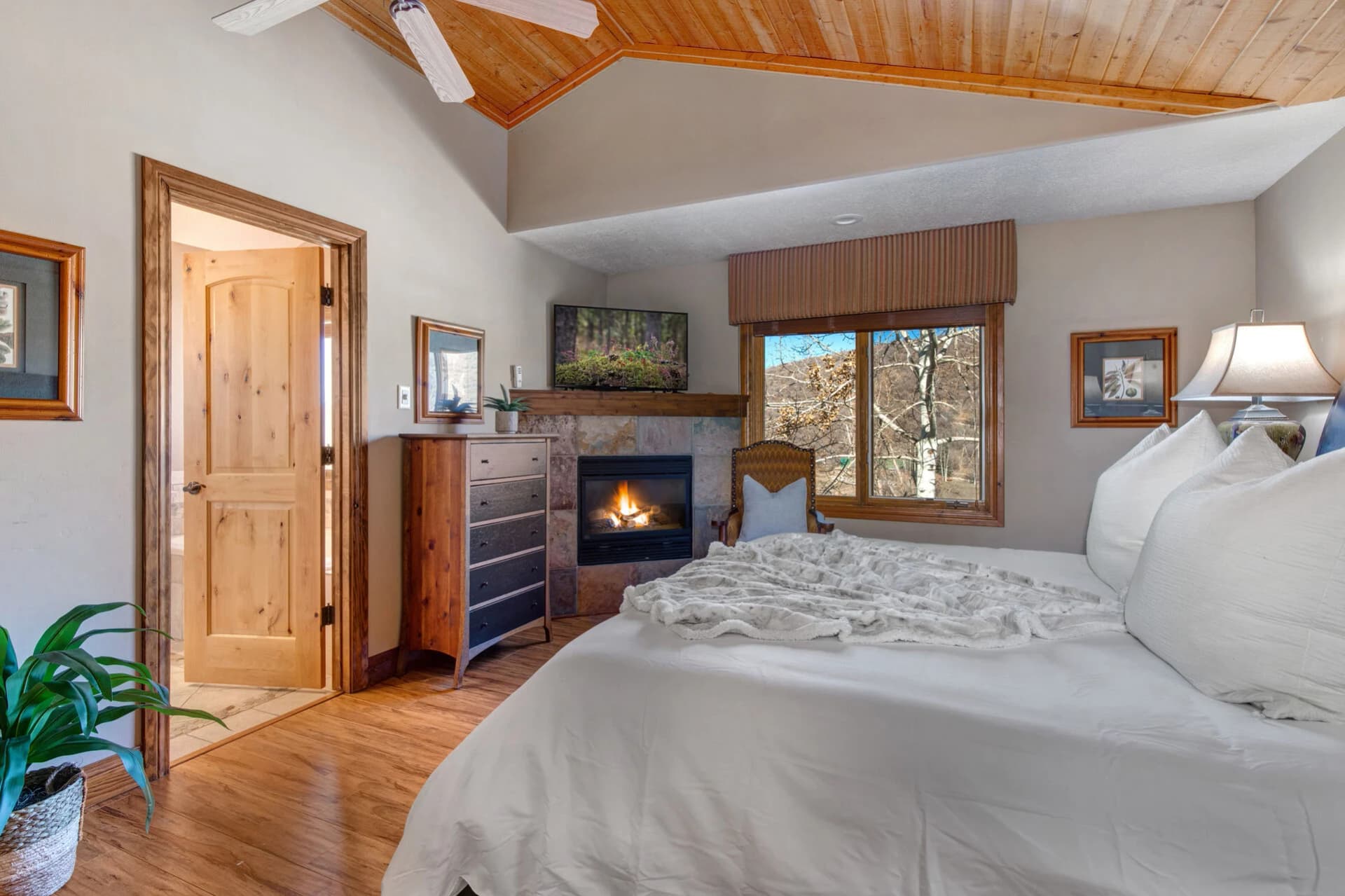 Rossie Hill - Image 12