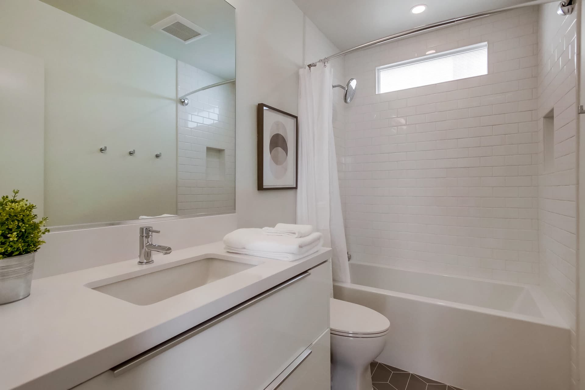 Diamond Home - Image 10