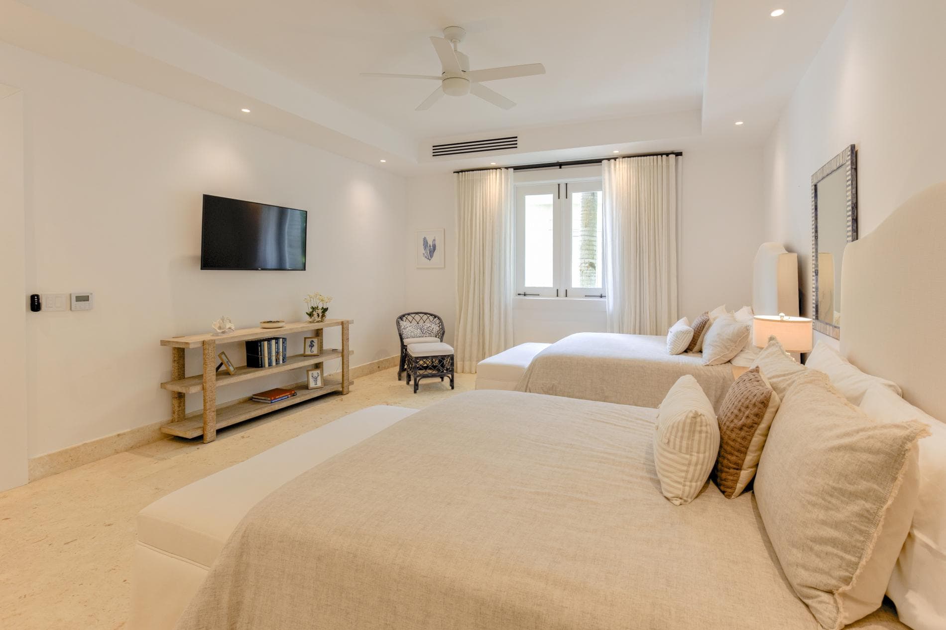 Arrecife Escapade - Image 11