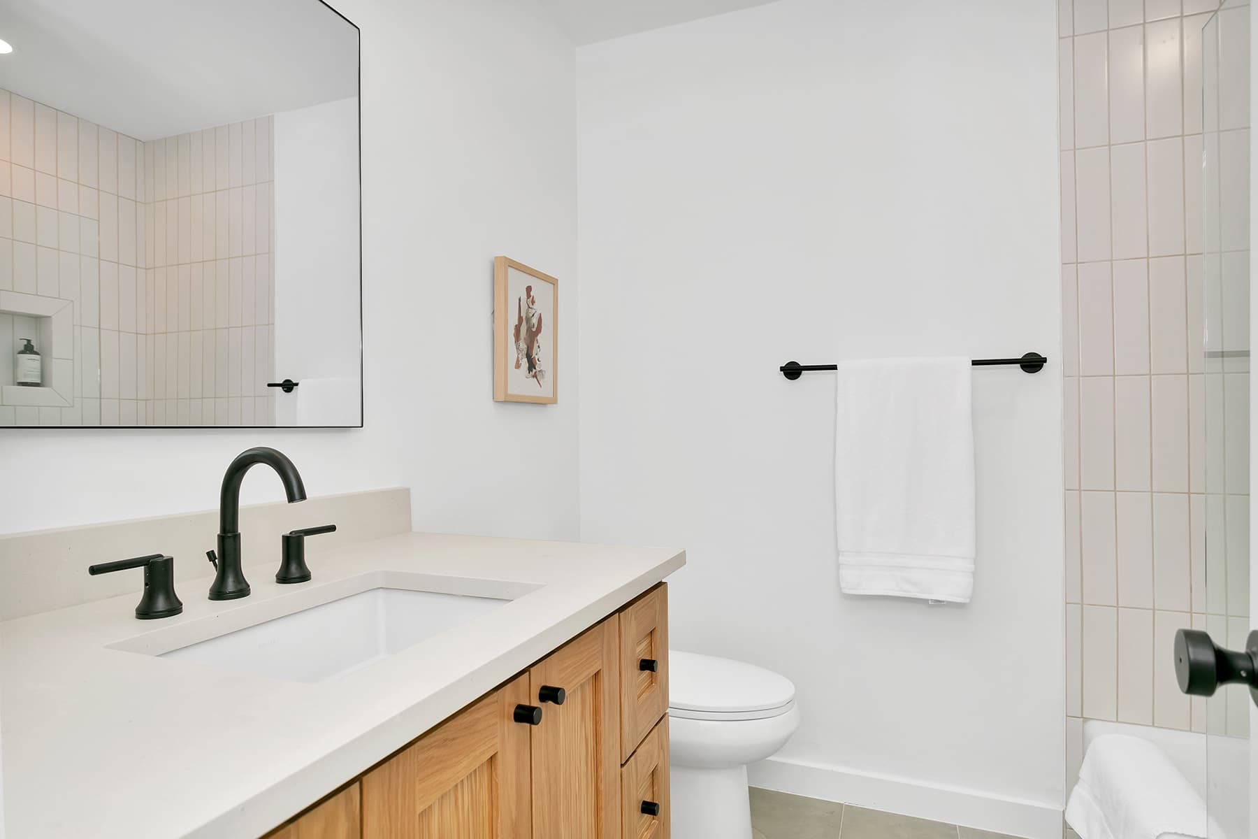 Biscuit House - Image 14