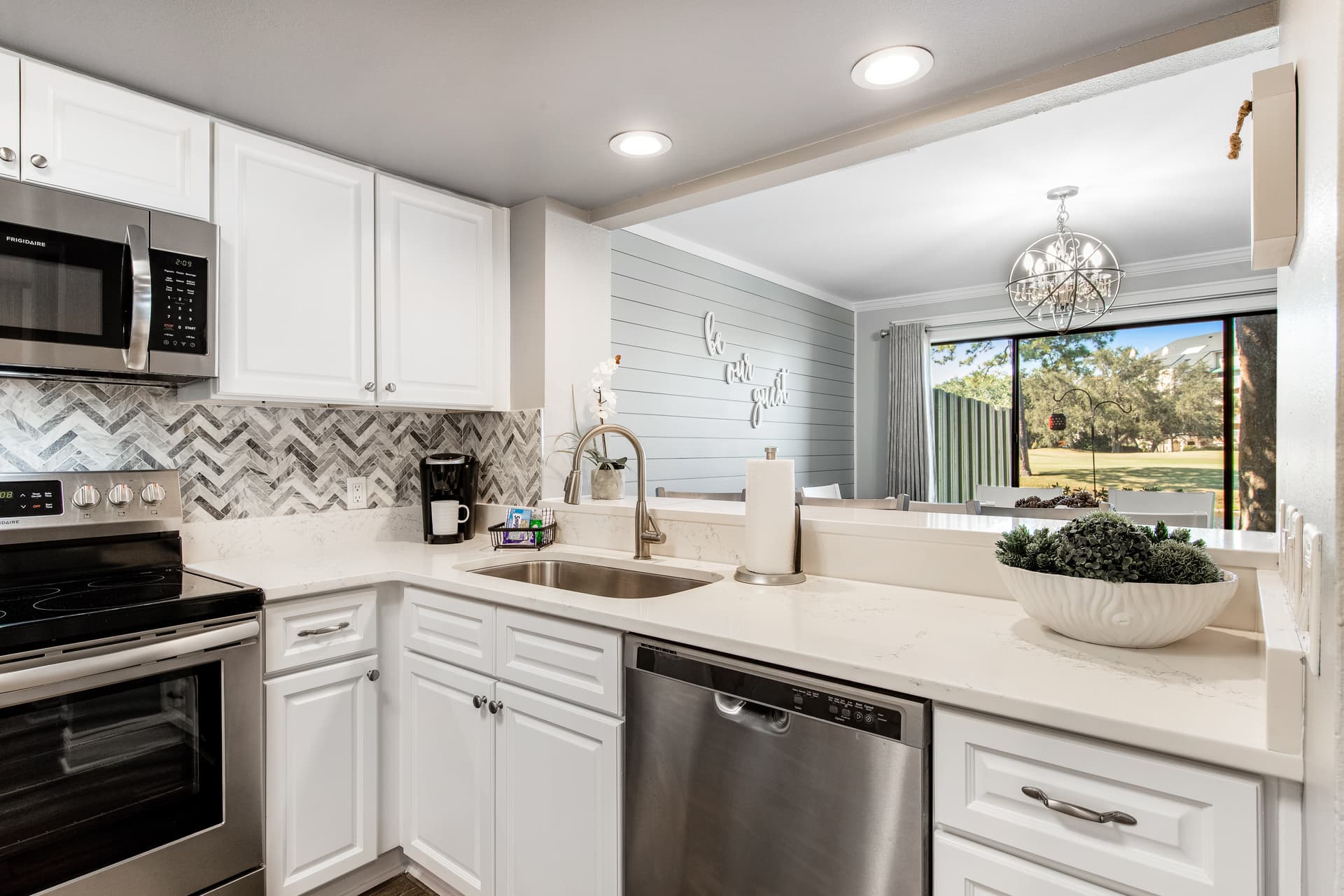 Southern Charm Home - Image 4