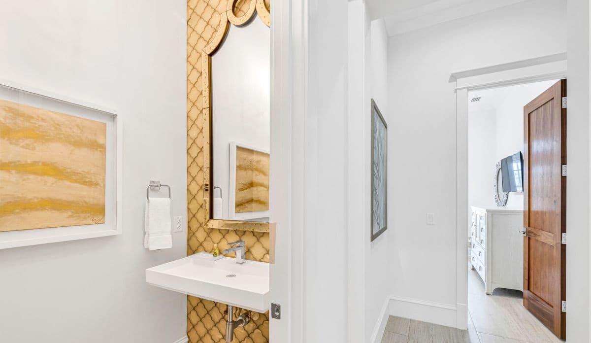 Sapphire Shores - Image 58