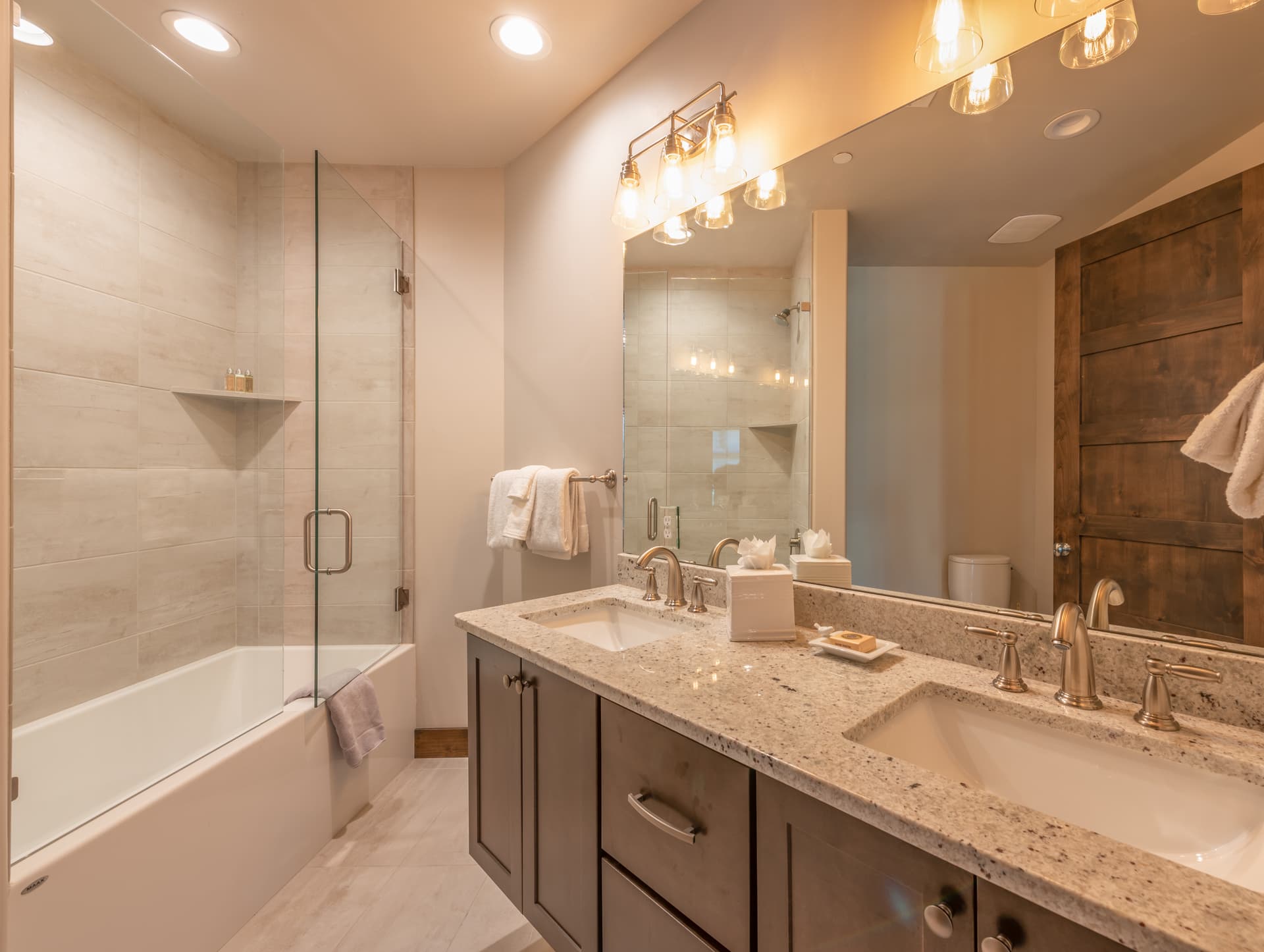 Blackstone Residences #3D - Image 18