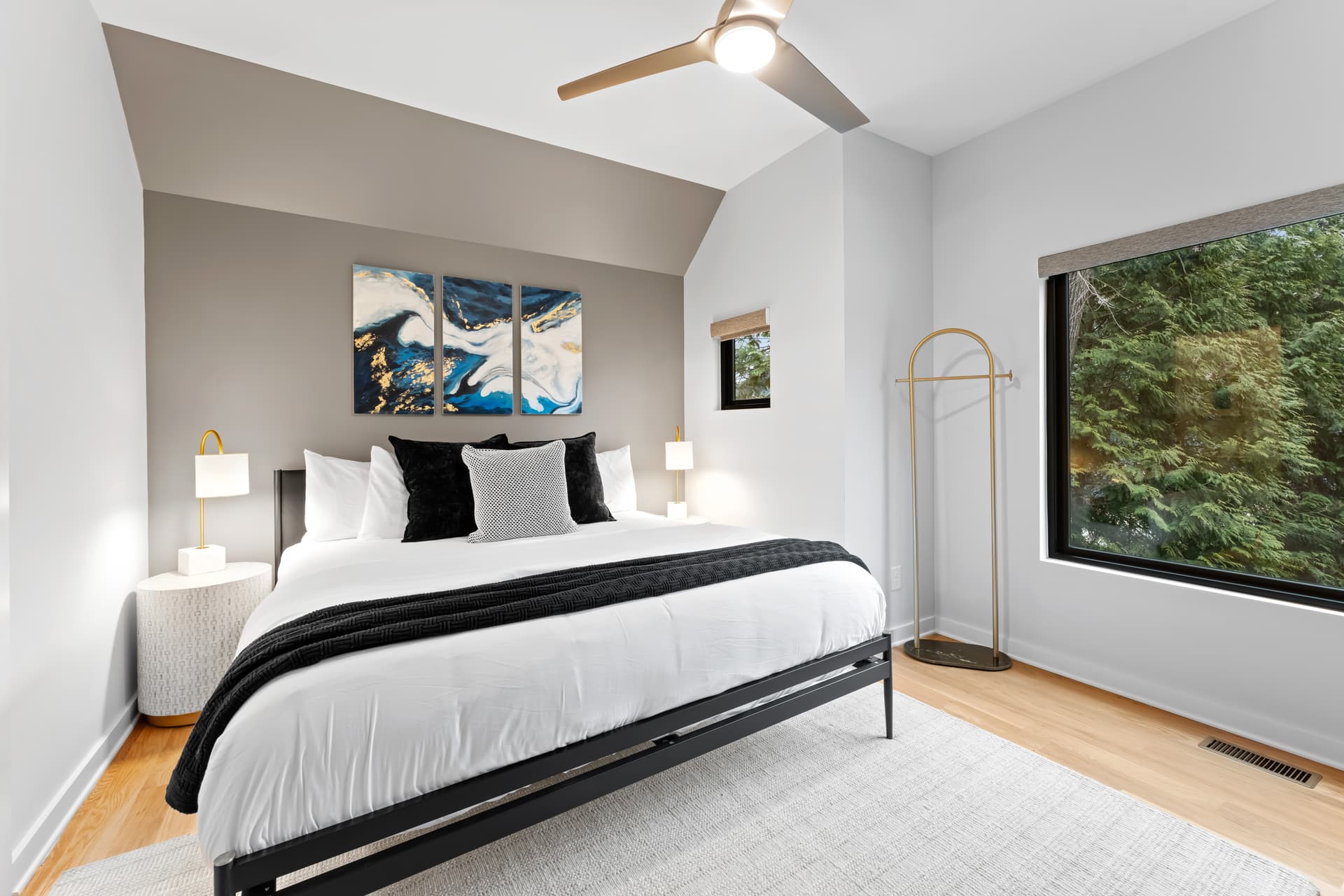 Blue Haven - Image 17