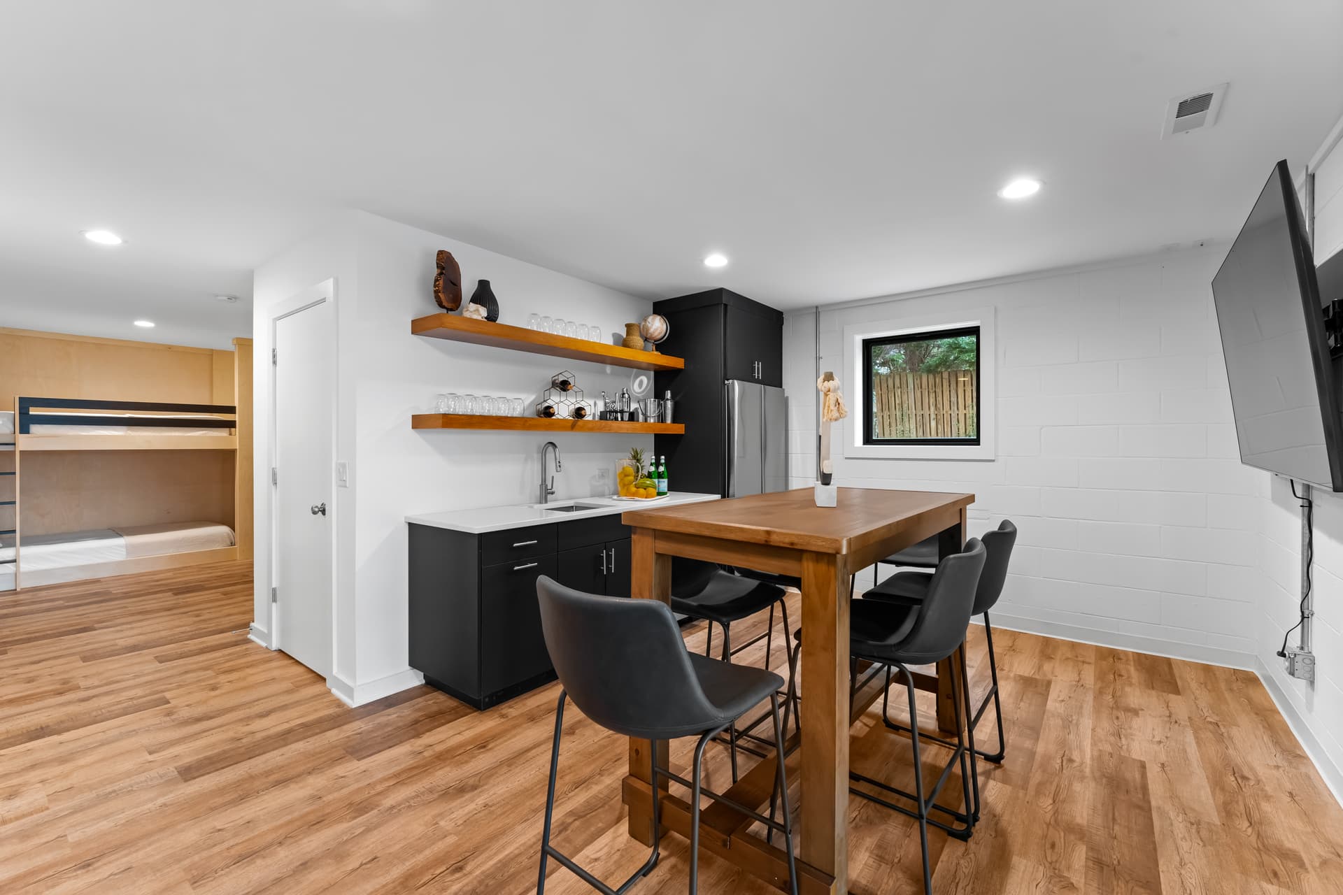 Blue Haven - Image 34