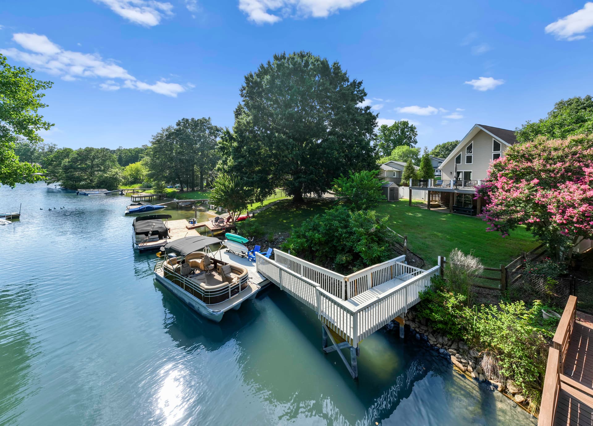 Blue Wing Bay - Image 2