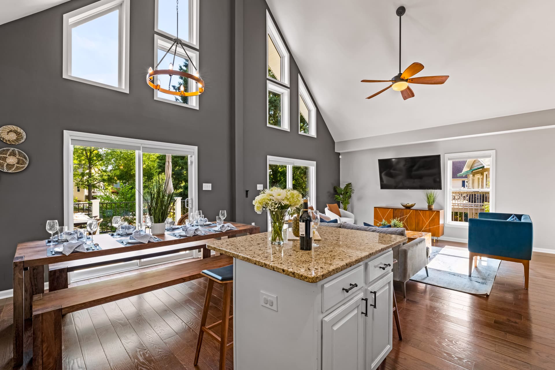 Blue Wing Bay - Image 18