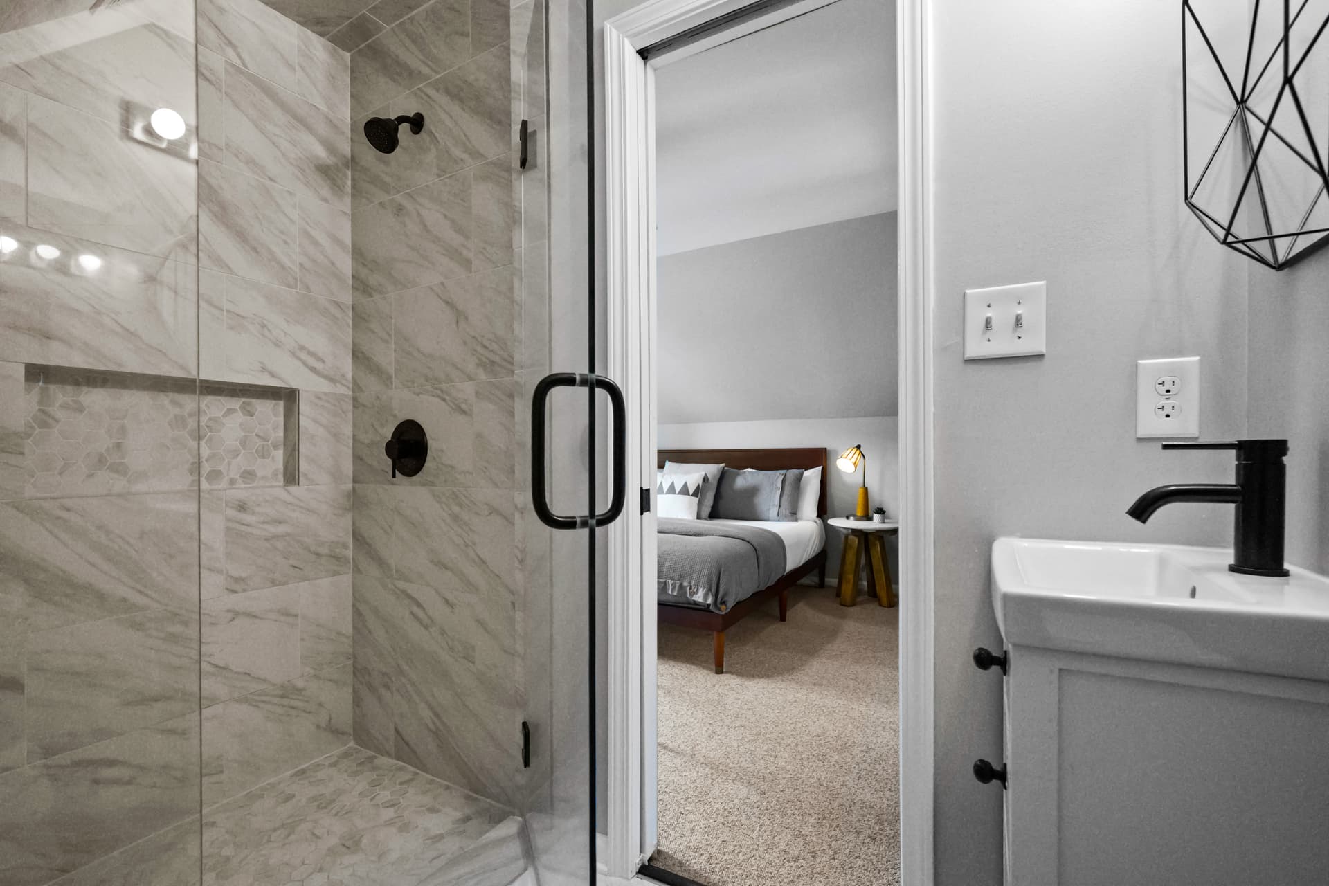 Blue Wing Bay - Image 37