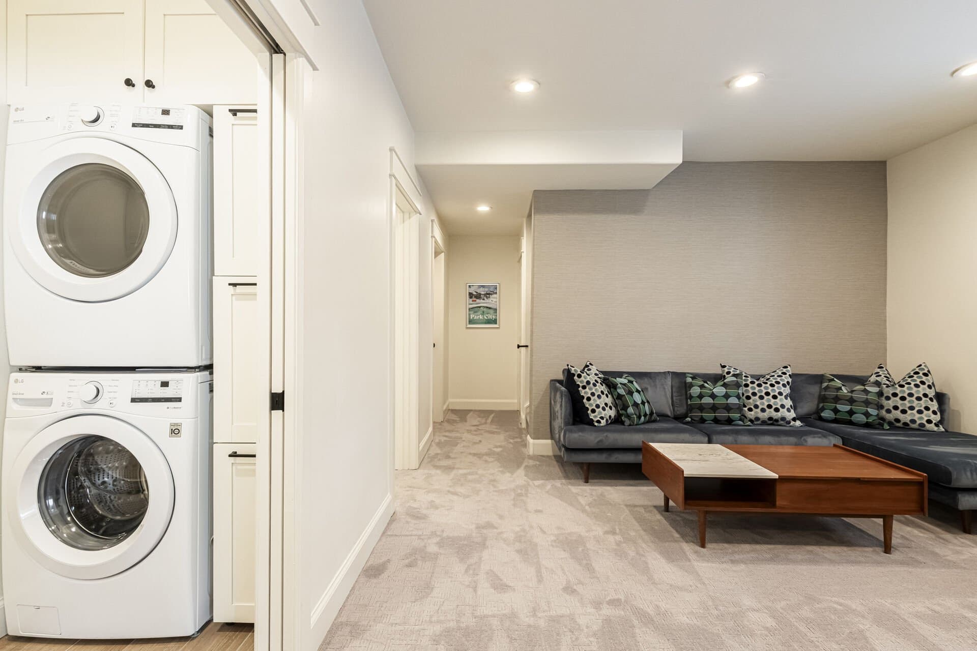 Elevation Estate - Image 31