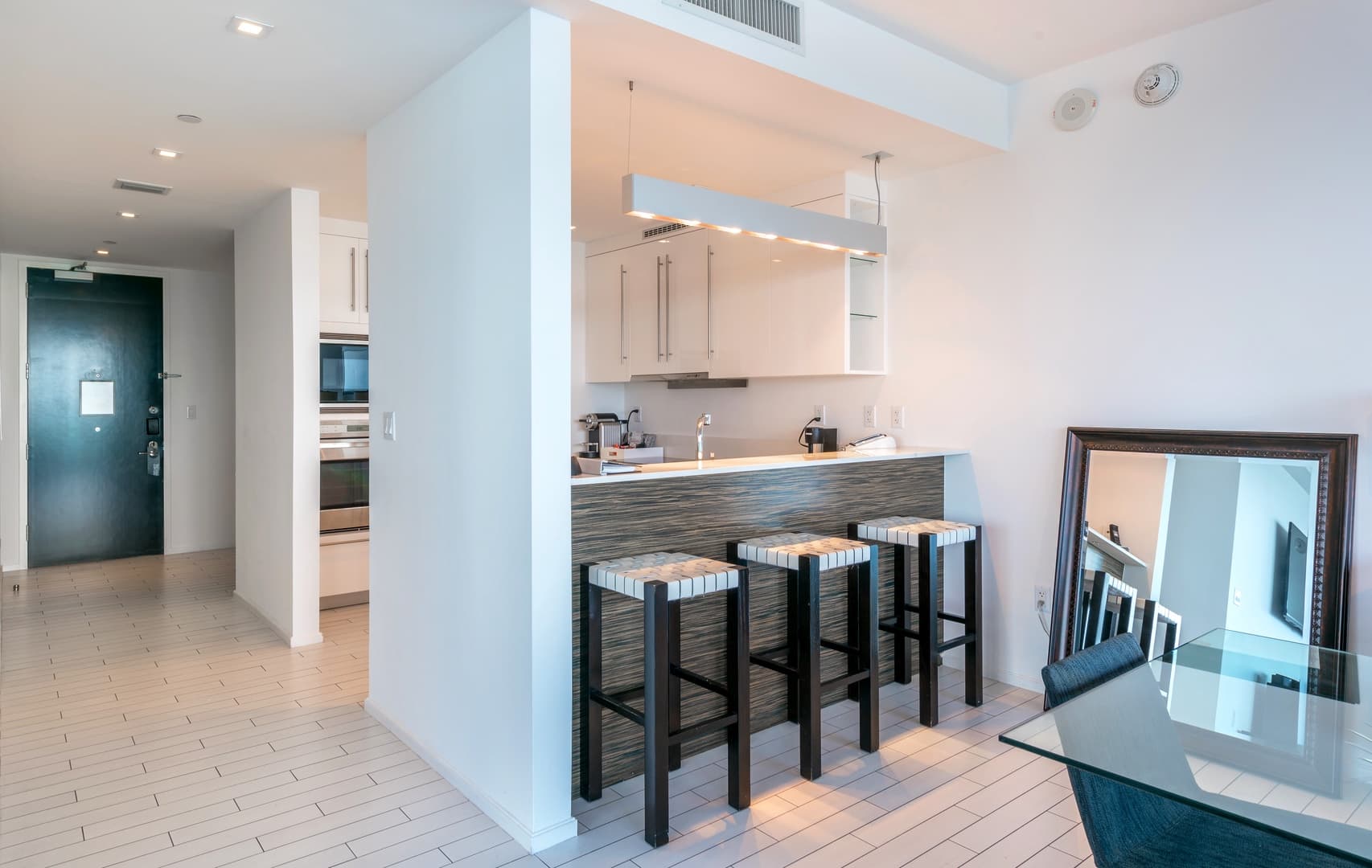 W South Beach Residence #828 - Image 5