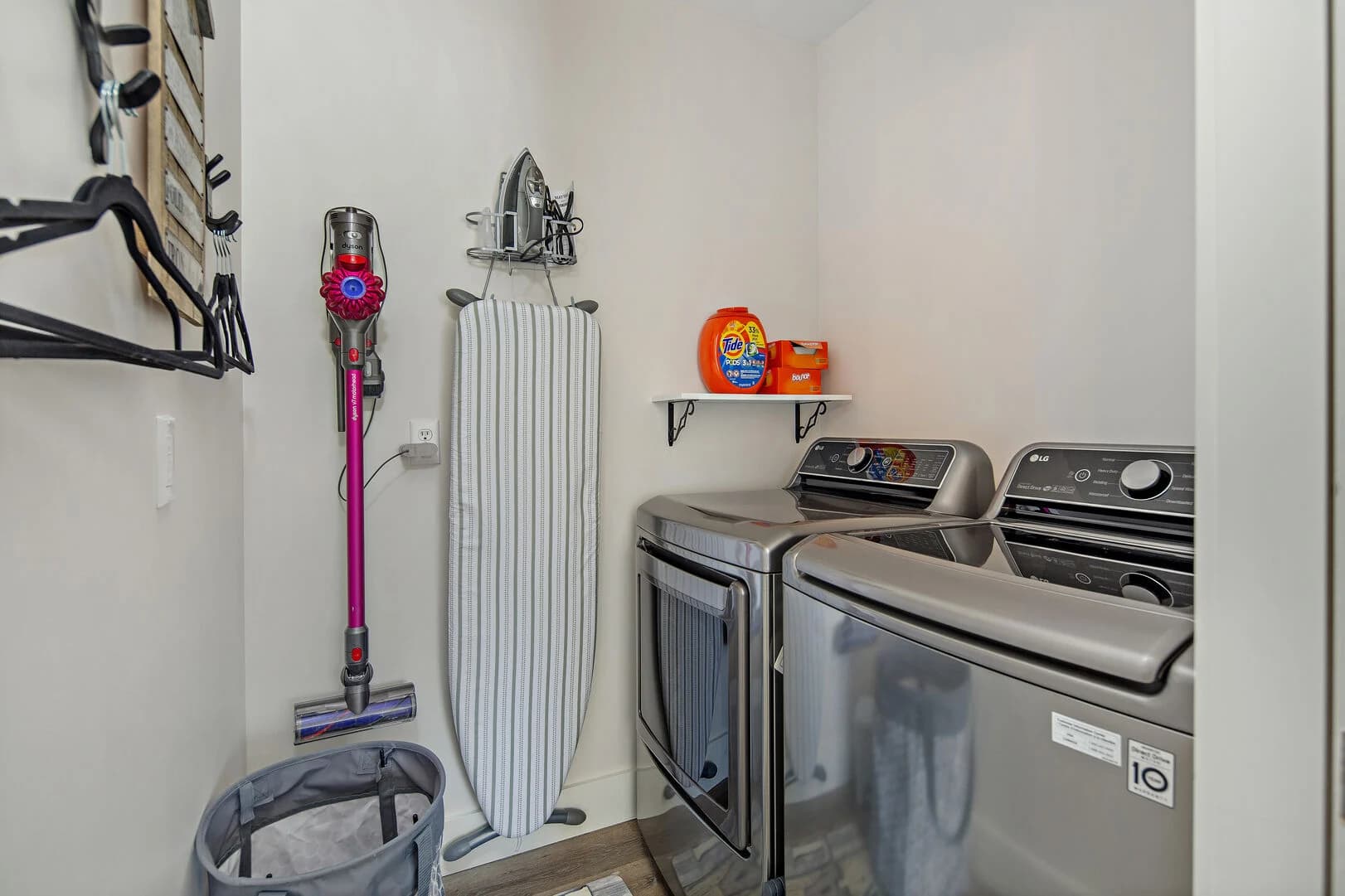 Hilltop Splendor House - Image 26