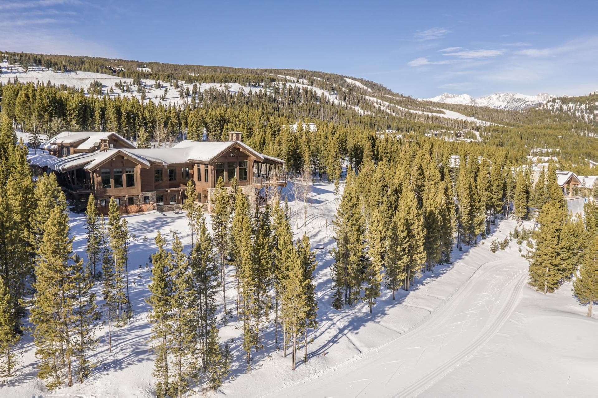 Last Best Chalet - Image 99