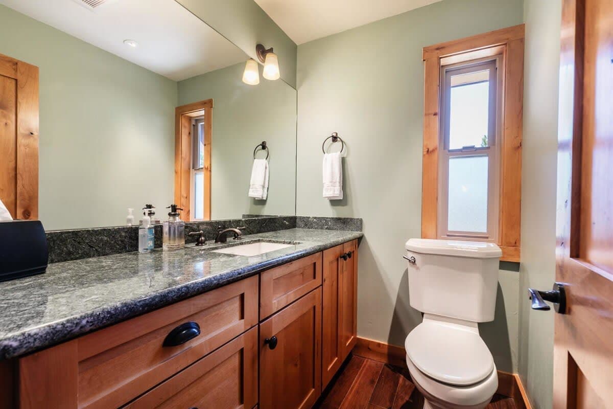 EJ's Point - Image 12