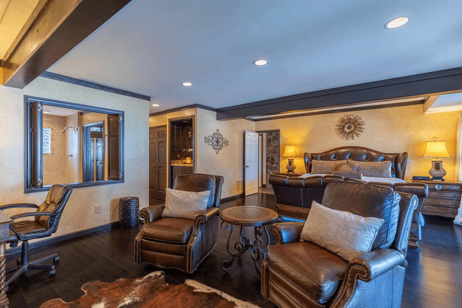 Halftime Haus - Image 25