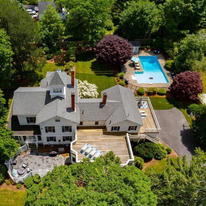 Center Of It All Estate