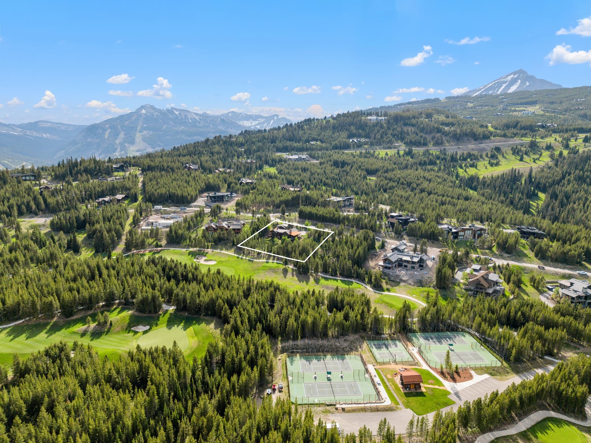 Last Best Chalet - Image 64