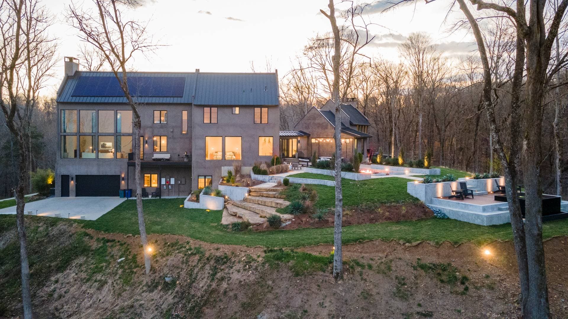 Hilltop Hideaway - Image 37