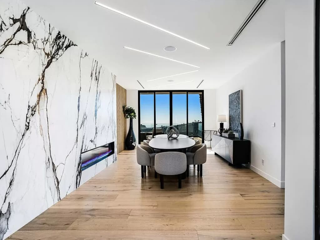 Monarch Modern - Image 22